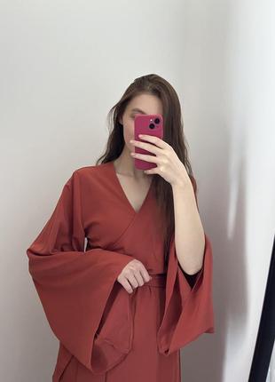 Шикарное платье кимоно на запах7 фото