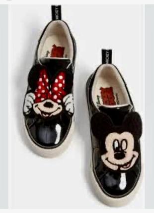 Сникерсы слипоны кроссовки лаковые disney mickey and minnie mouse zara kids (испания)