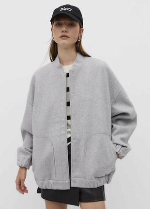 Оверсайз бомбер stradivarius, zara