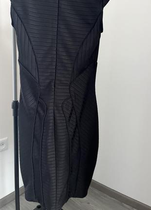 Черное корсетное платье по фигуре9 фото