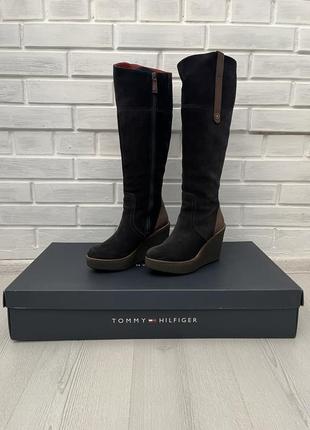 Сапоги женские tommy hilfiger на танкетке, замшевые