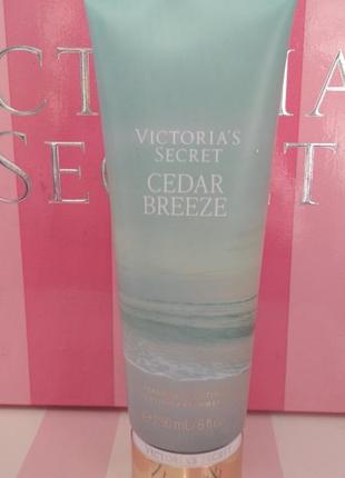 Парфюмированный лосьон cedar breeze victoria's secret виктория сикрет