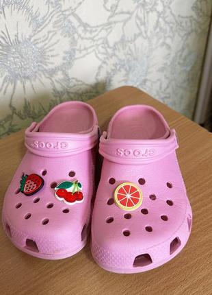 12 13 crocs hotsell