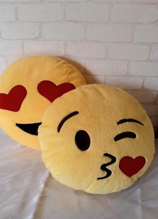 Мягкие плюшевые подушки (emoji смайлики)4 фото