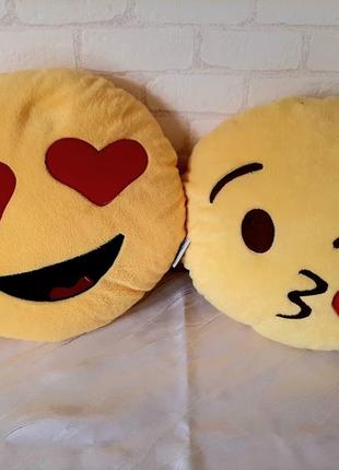 Мягкие плюшевые подушки (emoji смайлики)5 фото