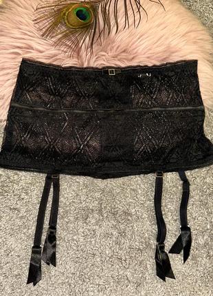 Шикарний мереживний пояс для панчох, intimissimi