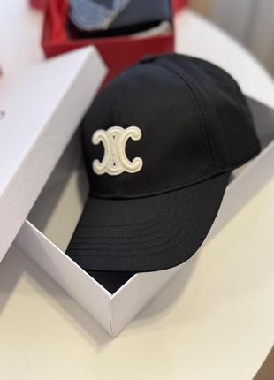 Кепка в стиле celine