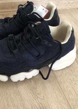 Продам кроссовки mark o polo