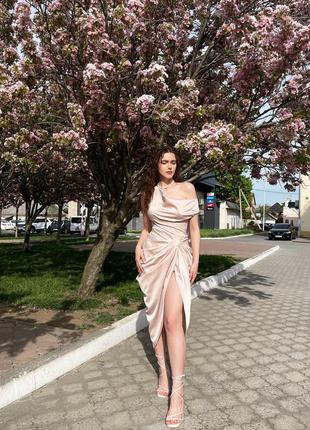 Шикарна сукня