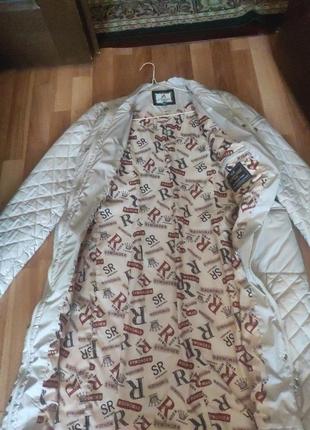 Жіночий плащик 2