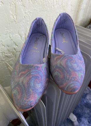 Детские туфли