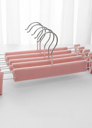 Вішаки для одягу