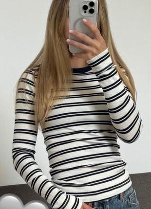 Новий лонгслів h&m