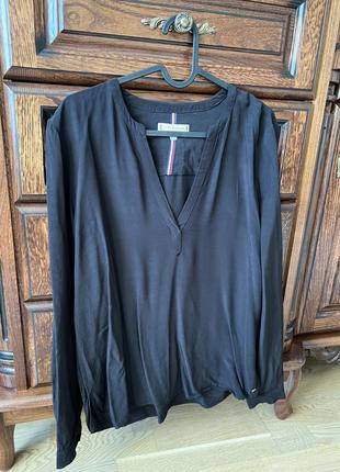 Блуза Tommy hilfiger (оригинал), размер м