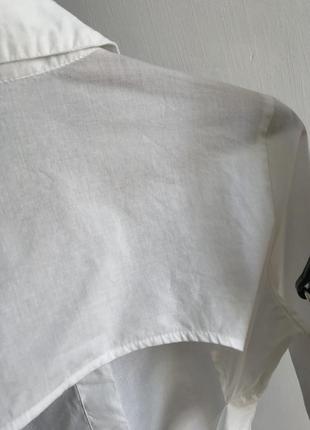 Укороченная рубашка с вырезом на спине3 фото