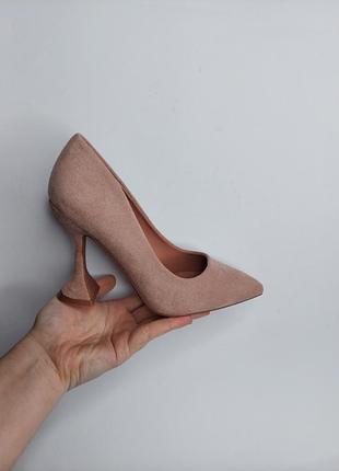 Туфлі жіночі