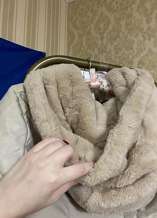 Зимняя куртка с мехом и капюшоном5 фото