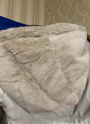 Зимняя куртка с мехом и капюшоном3 фото