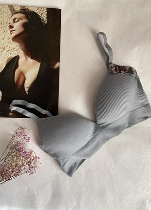 Бюстгальтер топ4 фото