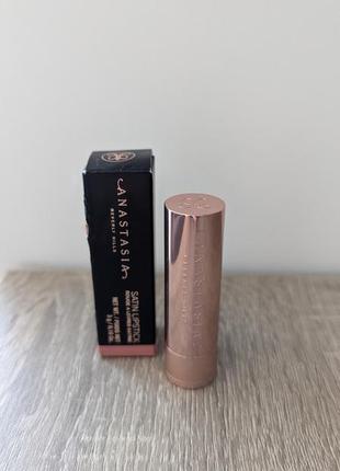 Anastasia beverly hills satin lipstick оттенок soft brown