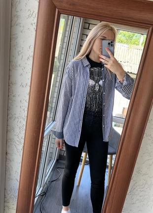 Мужская рубашка в мелкую клетку белая голубая с вставками на локтях