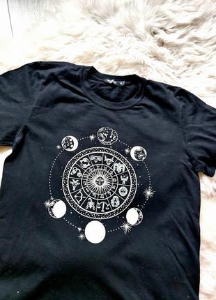 🩵🖤💛 классная черная футболка знака зодиака2 фото