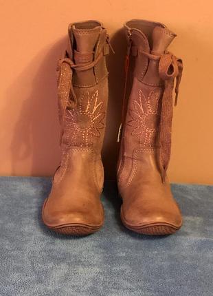 Нові демісезонні чоботи рожевого кольору на блискавці і ліпучці з натуральної сировини р-р 27.