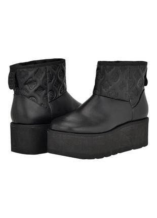Жіночі черевики guess на платформі
