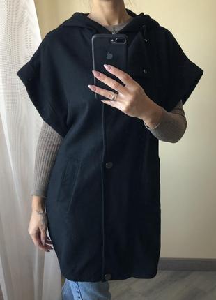 Женское шерстяное пальто без рукавов