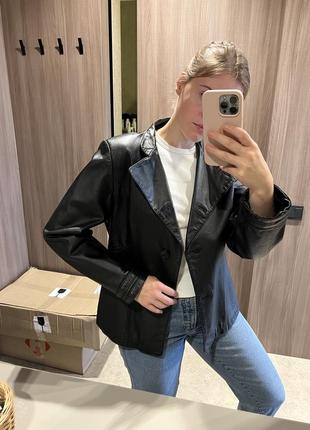 Шкіряний жакет куртка