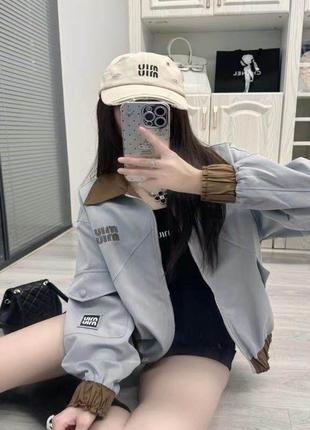 Куртка ветровка в стиле miu miu