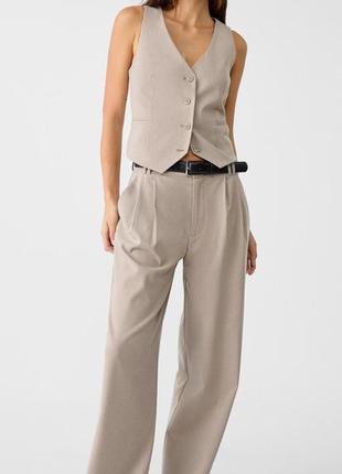Костюм stradivarius (элегантные широкие брюки с ремнем + короткий полосатый жилет с пуговицами)