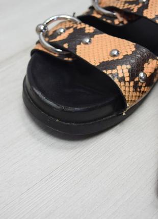 Шльопанці шльопки сандалі сланці зміїний принт дизайнерські6 фото