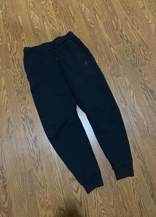 Оригінальні спортивні штани nike tech fleece