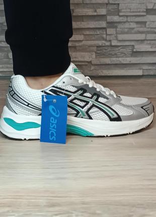 Кросівки asics