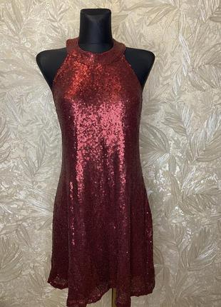 Нарядное женское платье