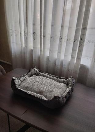 Нова стильна лежанка для кота або середньої/маленької собаки