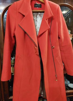Пальто женское