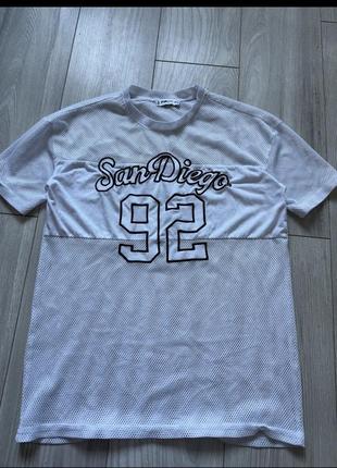 Футболка сіточка спортивна біла з надписом