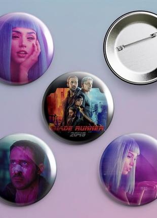 Піни значки той, що біжить по лезу серіал 4 шт у комплекті