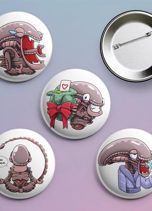 Піни значки чужий серіал 4 шт у комплекті