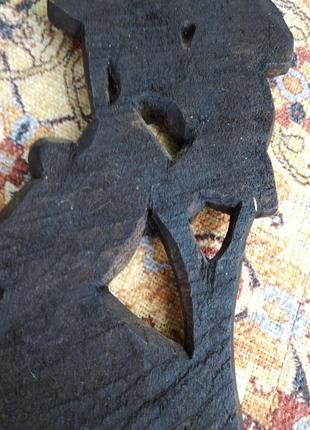 Панно настінне, вирізане із дерева. африка.