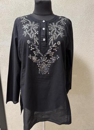 Блуза, рубашка расшитая пайетками с разрезами