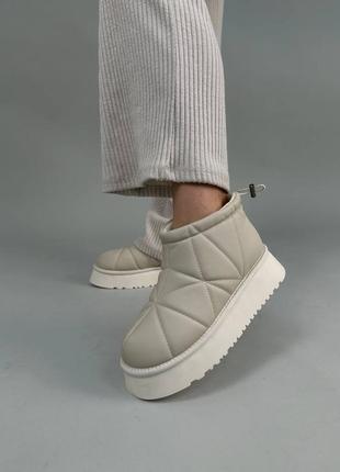 Дутики женские