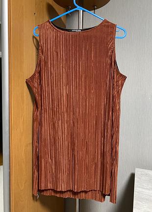 Удлиненная майка кирпичного цвета