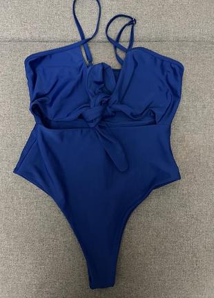 Синий купальник слитный