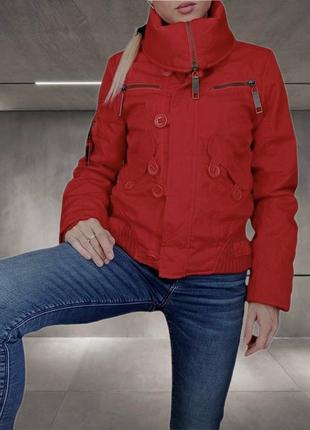 Короткая женская красная демисезонная куртка vero moda ♥️