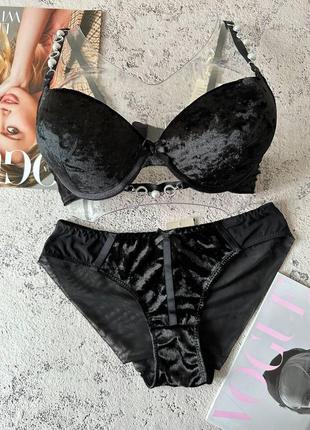 Соблазнительный черный комплект женского нижнего белья с велюром