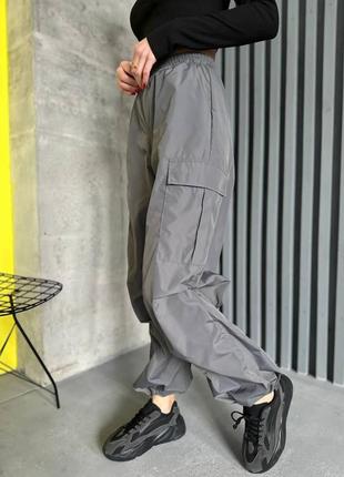 Жіночі модні штани-карго з кишенями