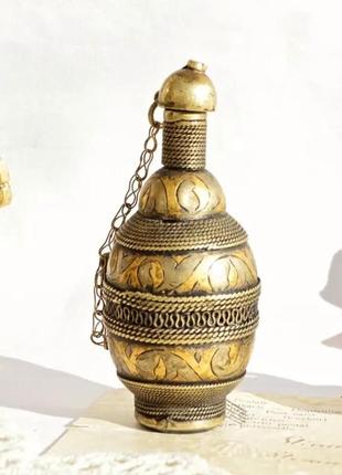 Рідкісний антикварний флакон в чудовій роботі! латунь, натуральний лазуріт. гарний стан, без ушкоджень.